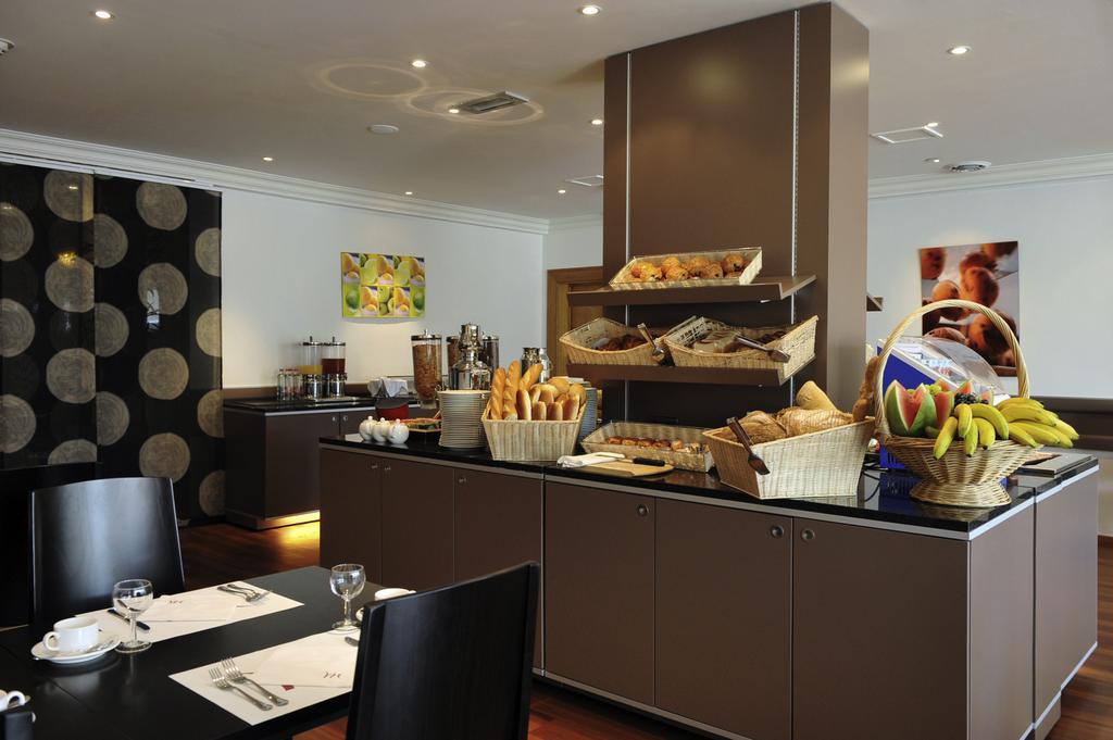 Mercure Hotel Brussels Airport Diegem Esterno foto