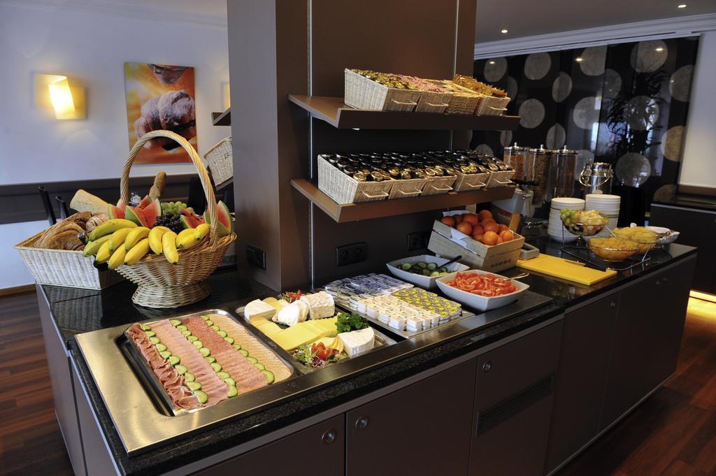 Mercure Hotel Brussels Airport Diegem Esterno foto