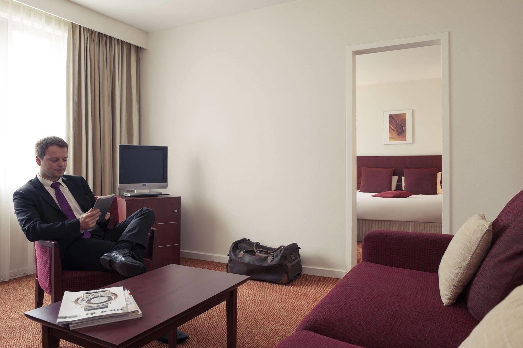 Mercure Hotel Brussels Airport Diegem Esterno foto